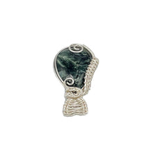 Load image into Gallery viewer, Top View - Seraphinite Pendant Wrapped in Silver Wire
